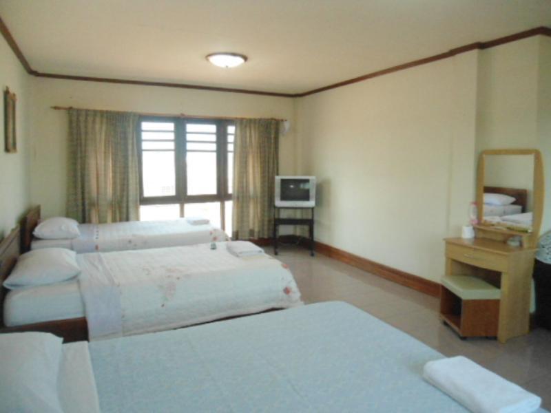 Chanthasom Guesthouse Ban Nongdouang Exterior photo